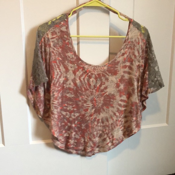 Summer blouse - Picture 2 of 2